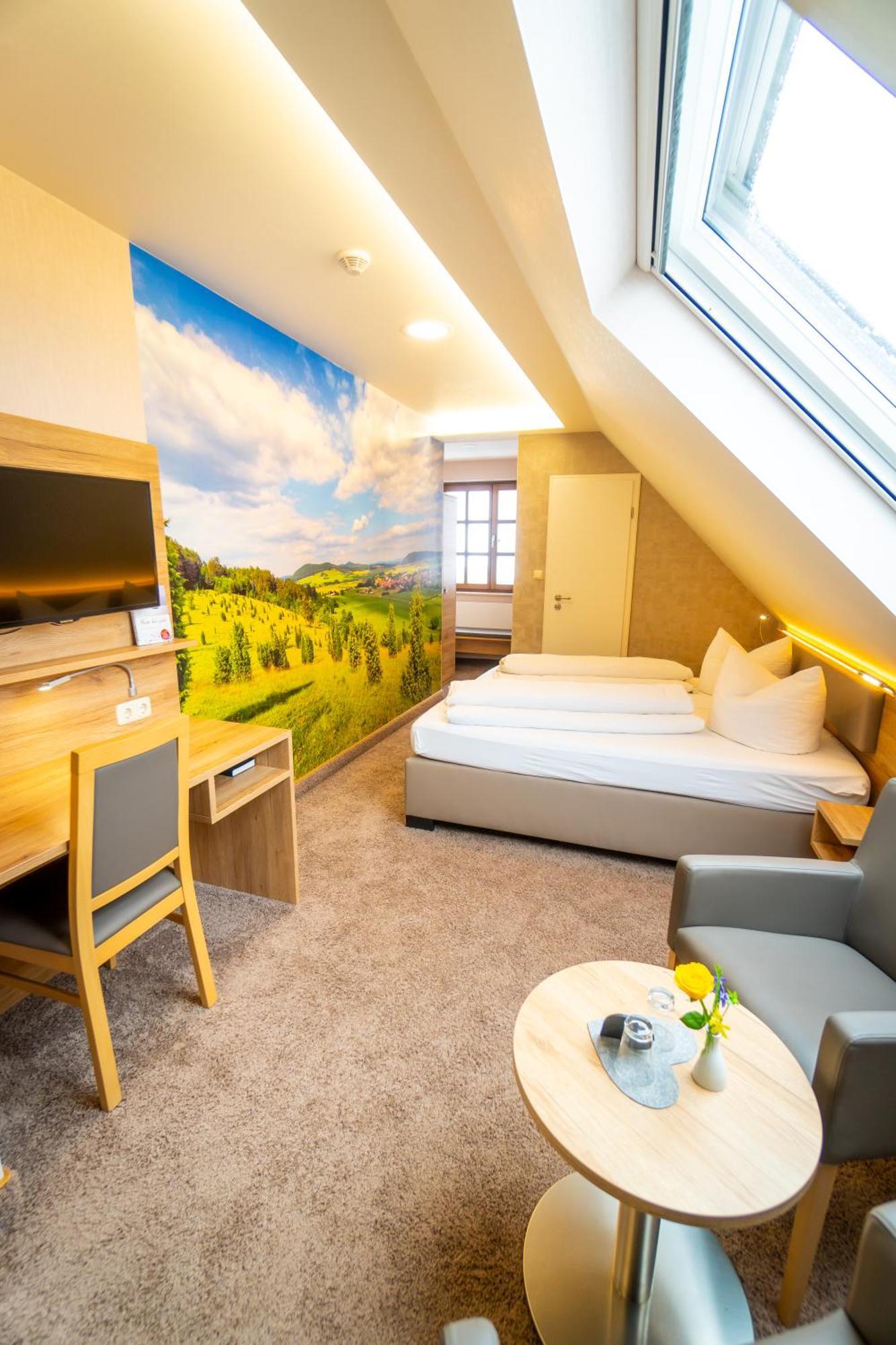 Landhotel Zur Gruenen Kutte Bernshausen Esterno foto